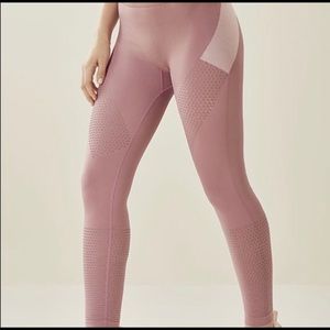 Fabletics x Demi Lovato pink leggings